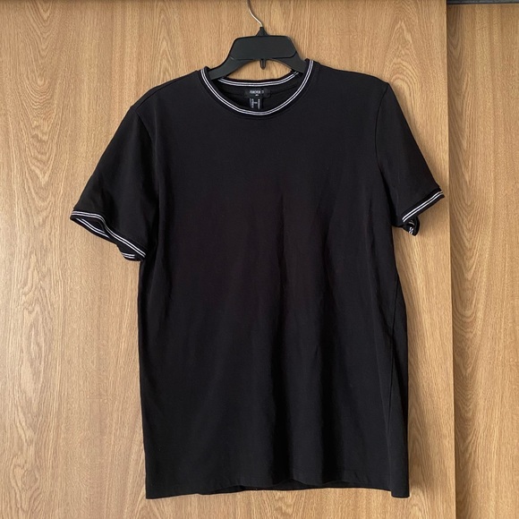 Black dress shirt - Picture 1 of 3